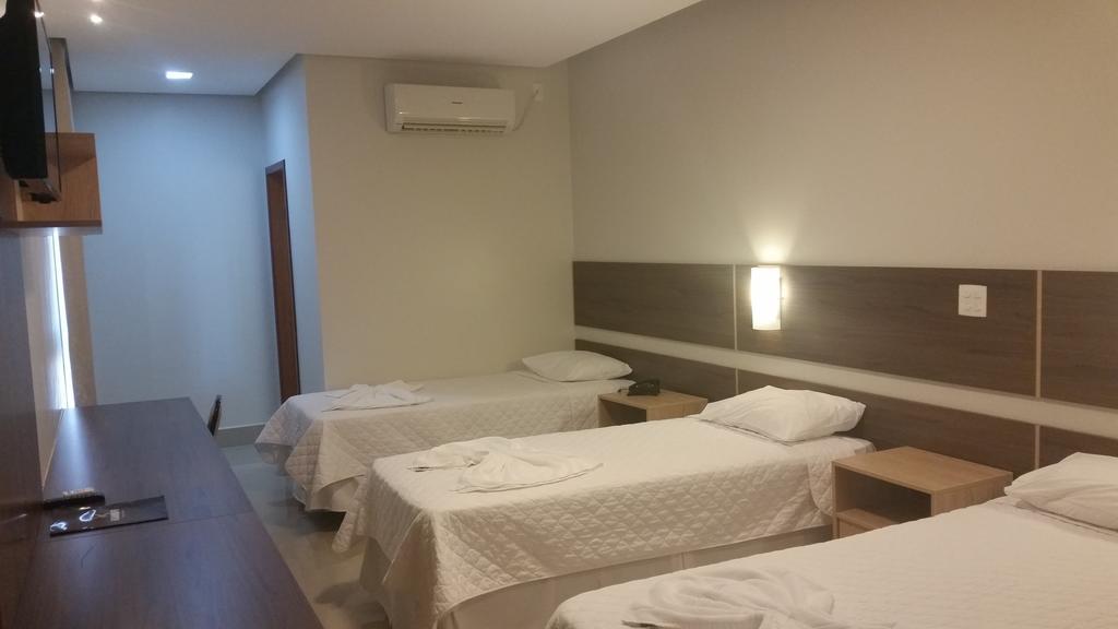 גויאנזיה Kamur Plaza Hotel חדר תמונה